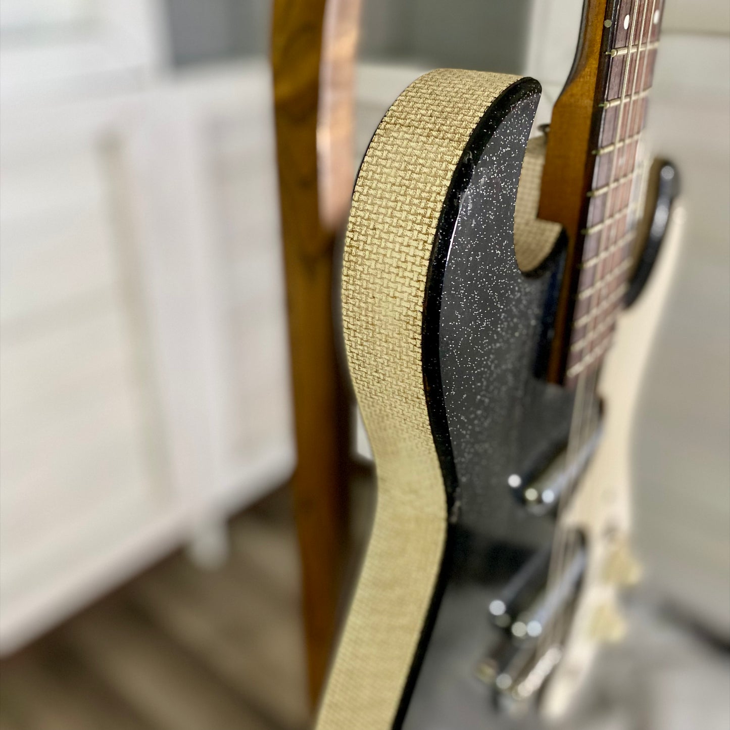 Silvertone 1449 Electric Guitar USED