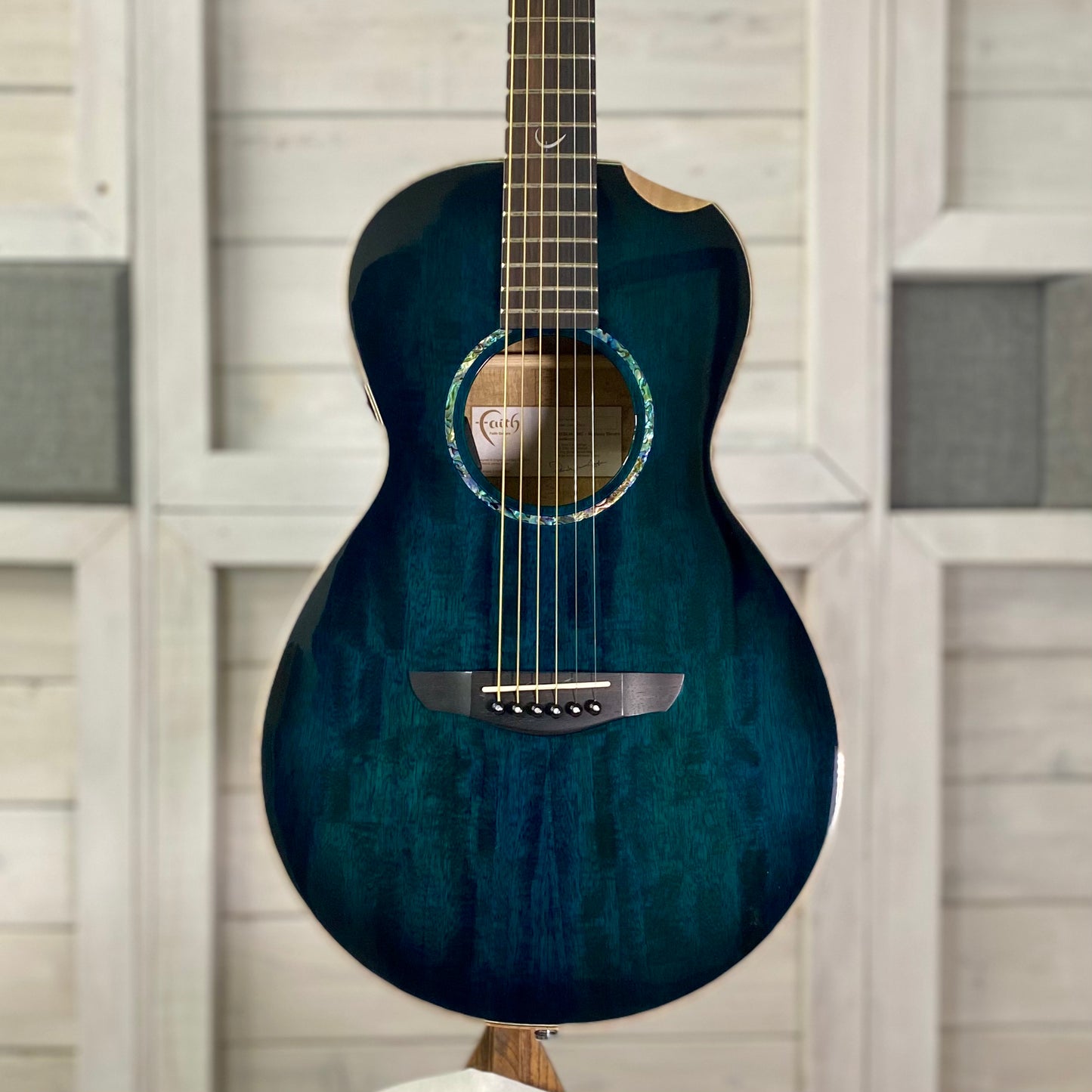 Faith Blue Moon Mercury Scoop Electric / Acoustic Guitar