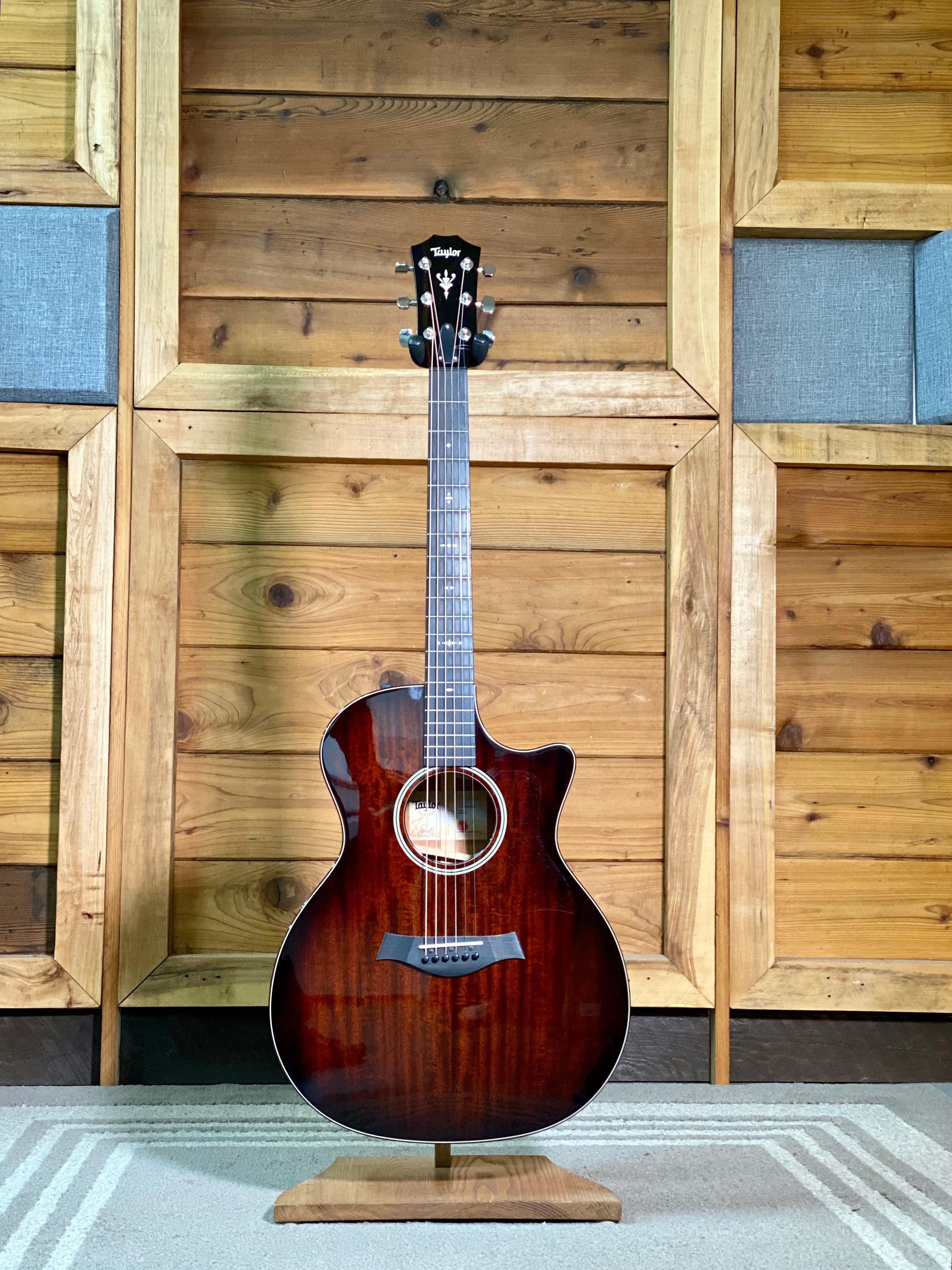 Taylor 524ce Mahogany Electric Acoustic Guitar NEW OLD STOCK!!
