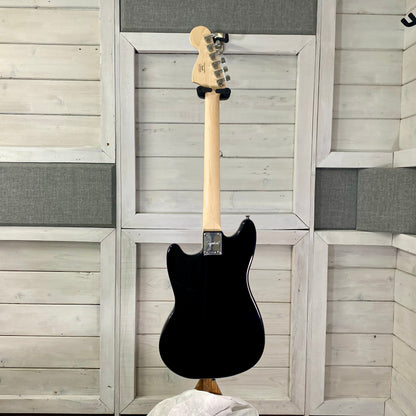 Squier Sonic Mustang HH in Black With Black Pickguard