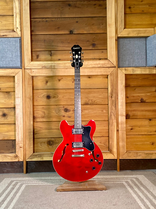 Epiphone ES-335 DOT in Cherry with Hardcase Used