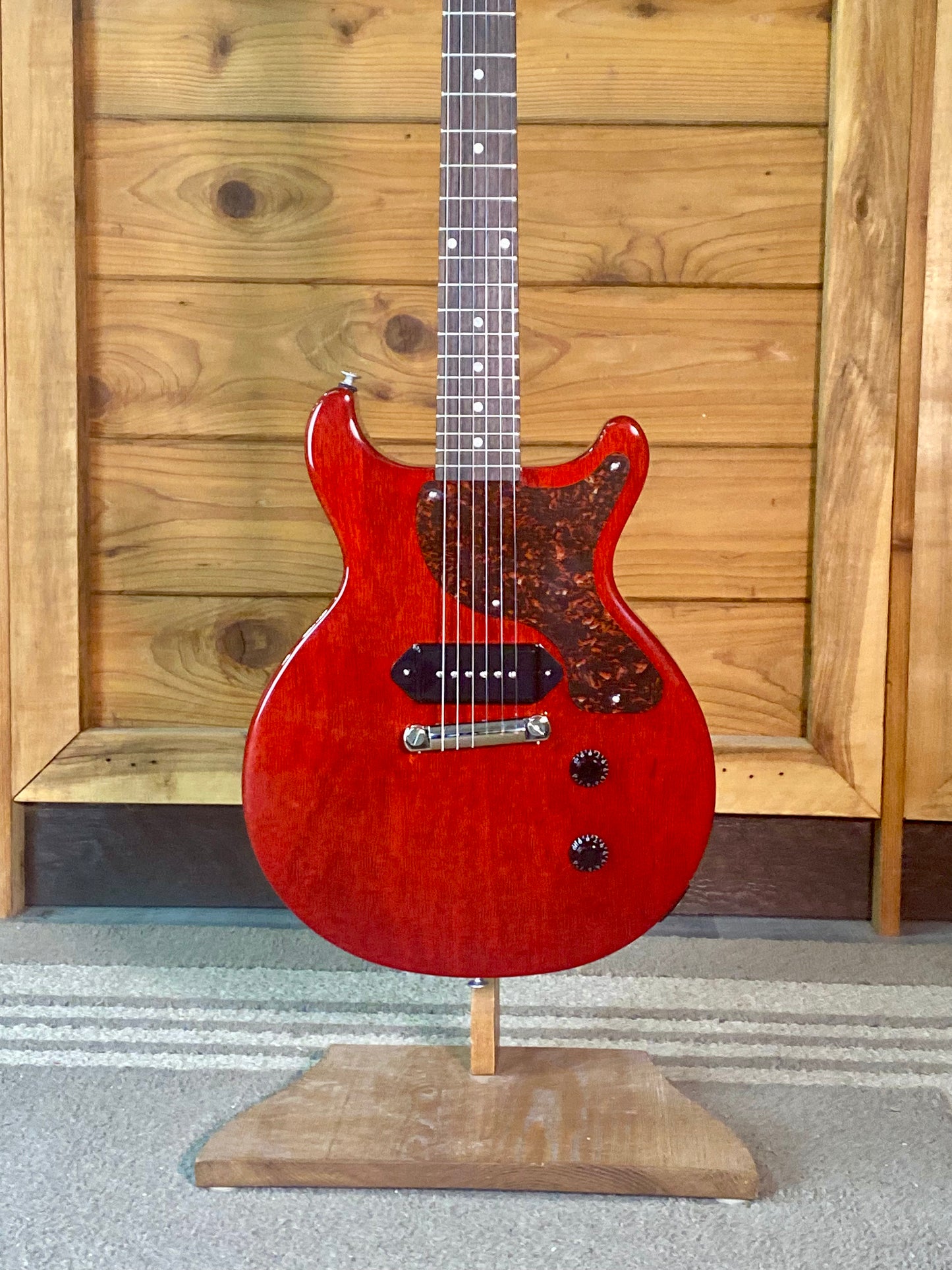 Gibson Les Paul Junior Double Cut Vintage Cherry With Tortoise Pickguard EXCLUSIVE