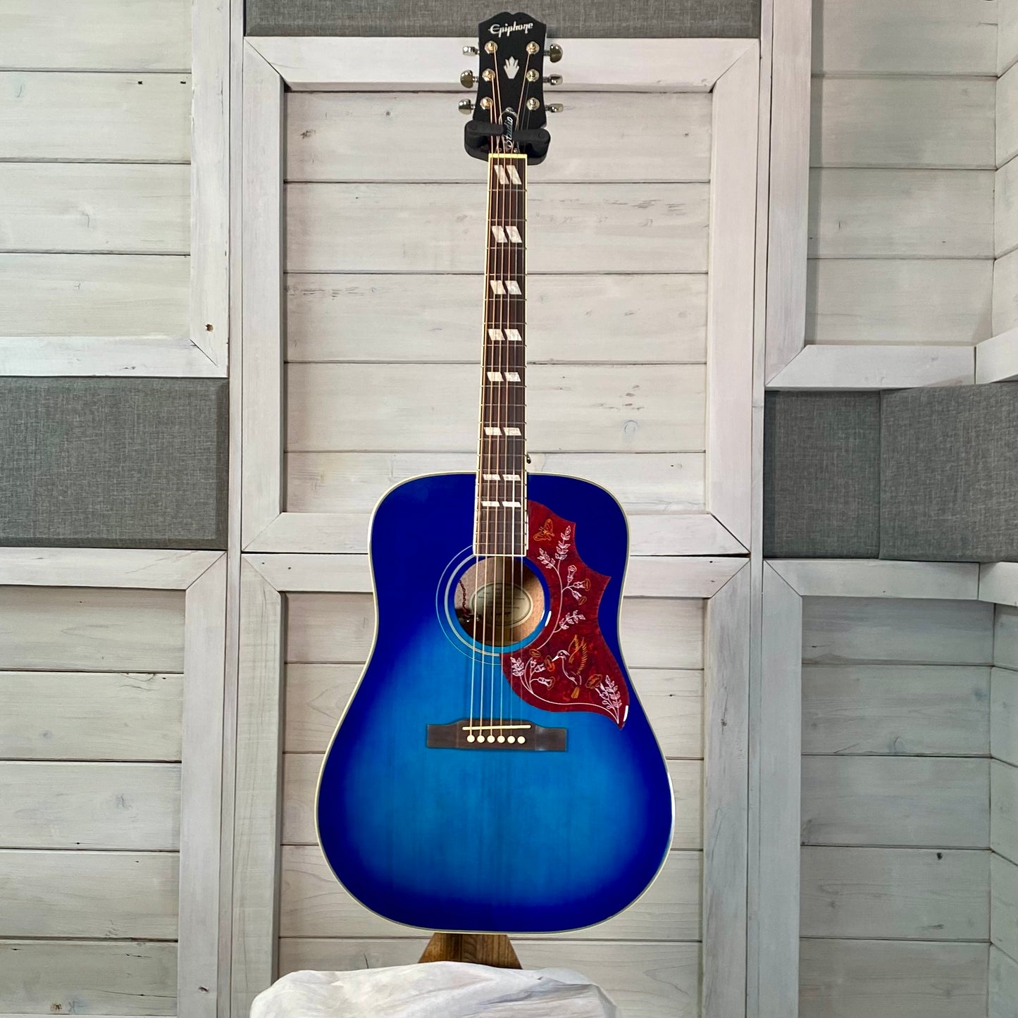 Epiphone Hummingbird Studio Electric Acoustic Guitar in Blueberry Burst