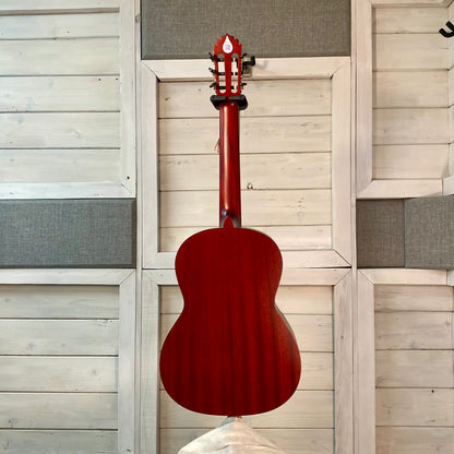 Manuel Rodriguez Tradición T-65 4/4 Classical Guitar – Solid Cedar / Mahogany