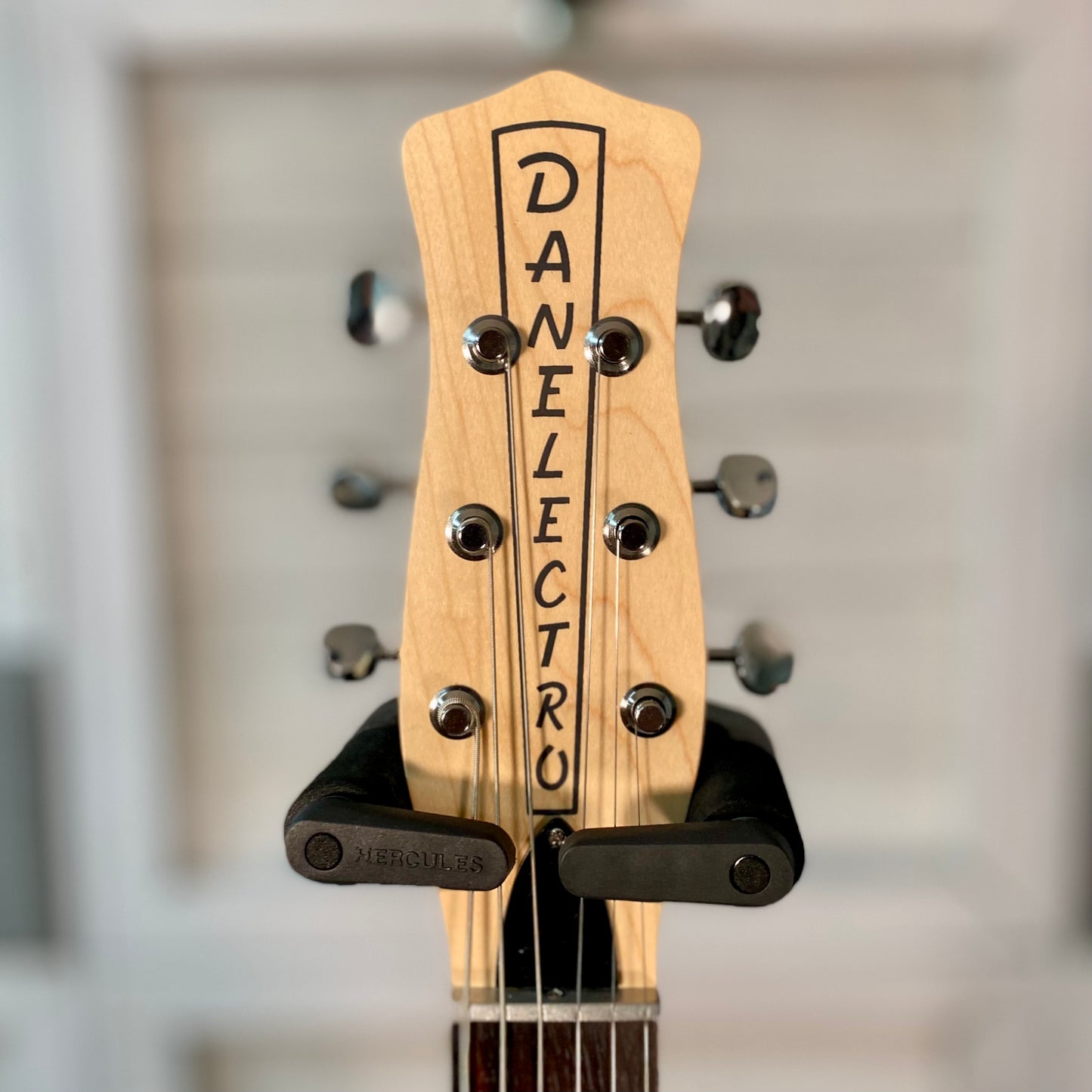 Danelectro '59 Glitter Black/ Gold Electric Guitar