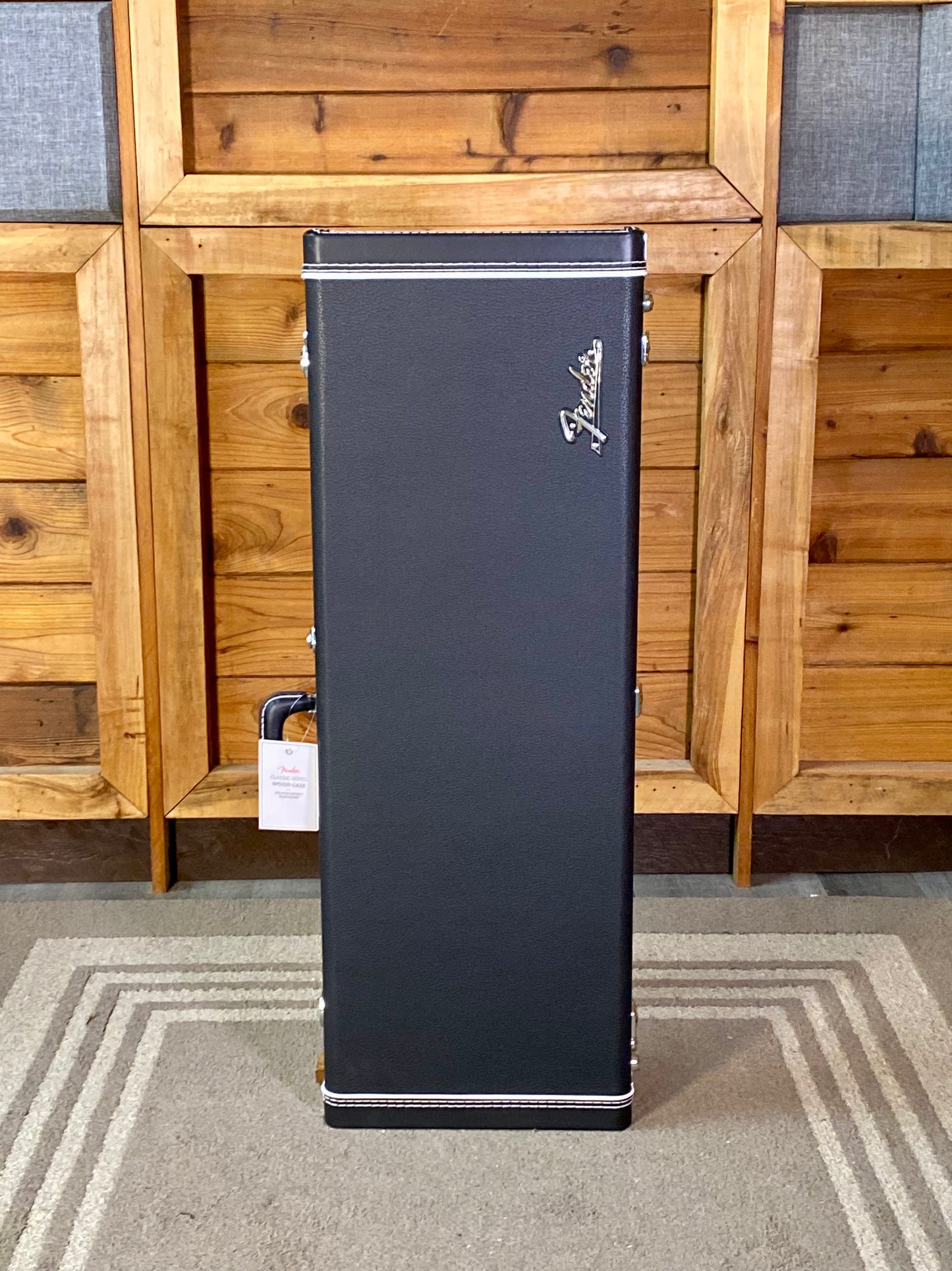 Fender Vintera II Road Worn '60s Stratocaster Limited Edition  in Black With Hardshell Case