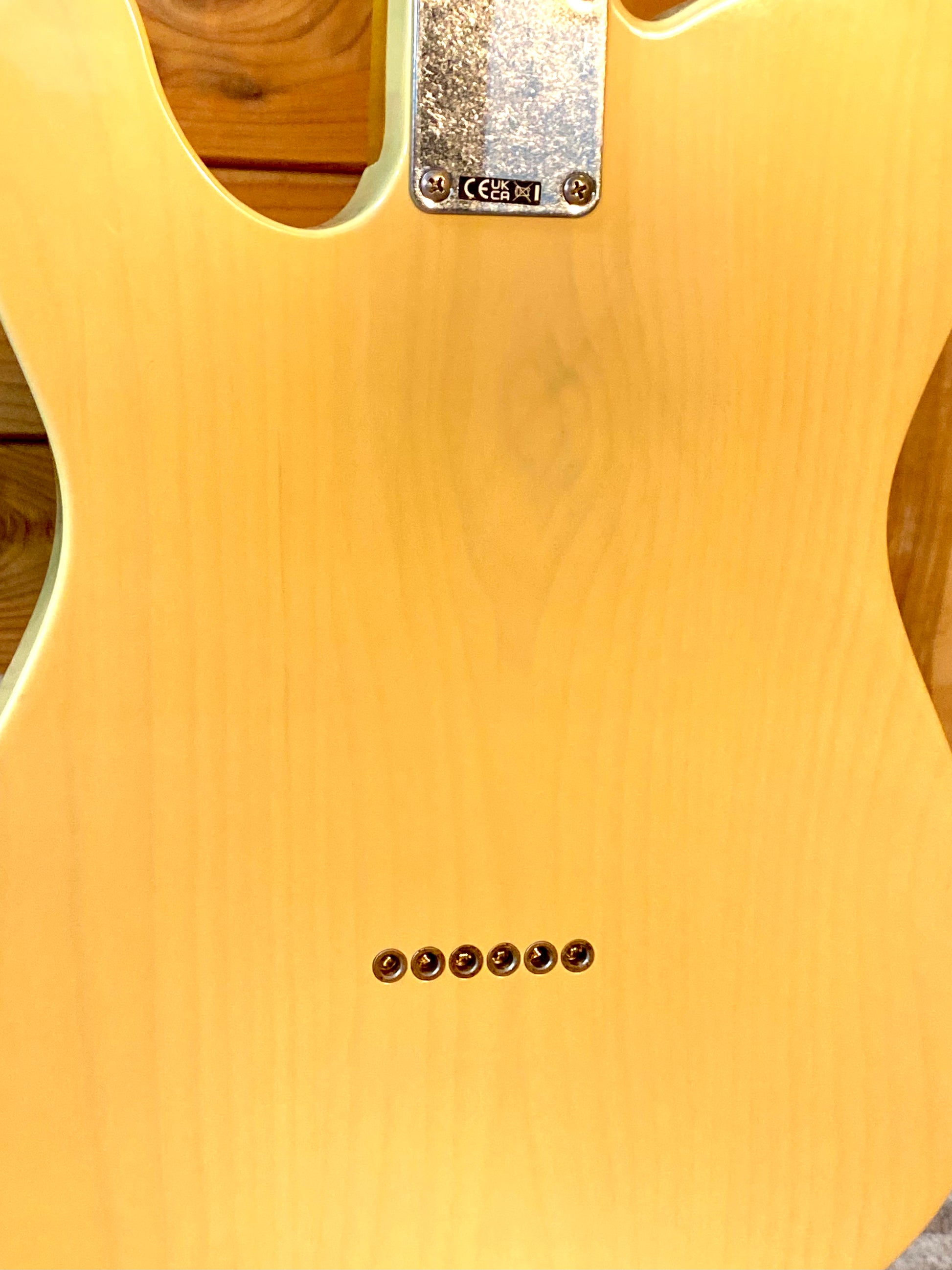Fender Vintera® II Limited Edition Road Worn® ‘60s Telecaster in Blonde With Hardshell Case