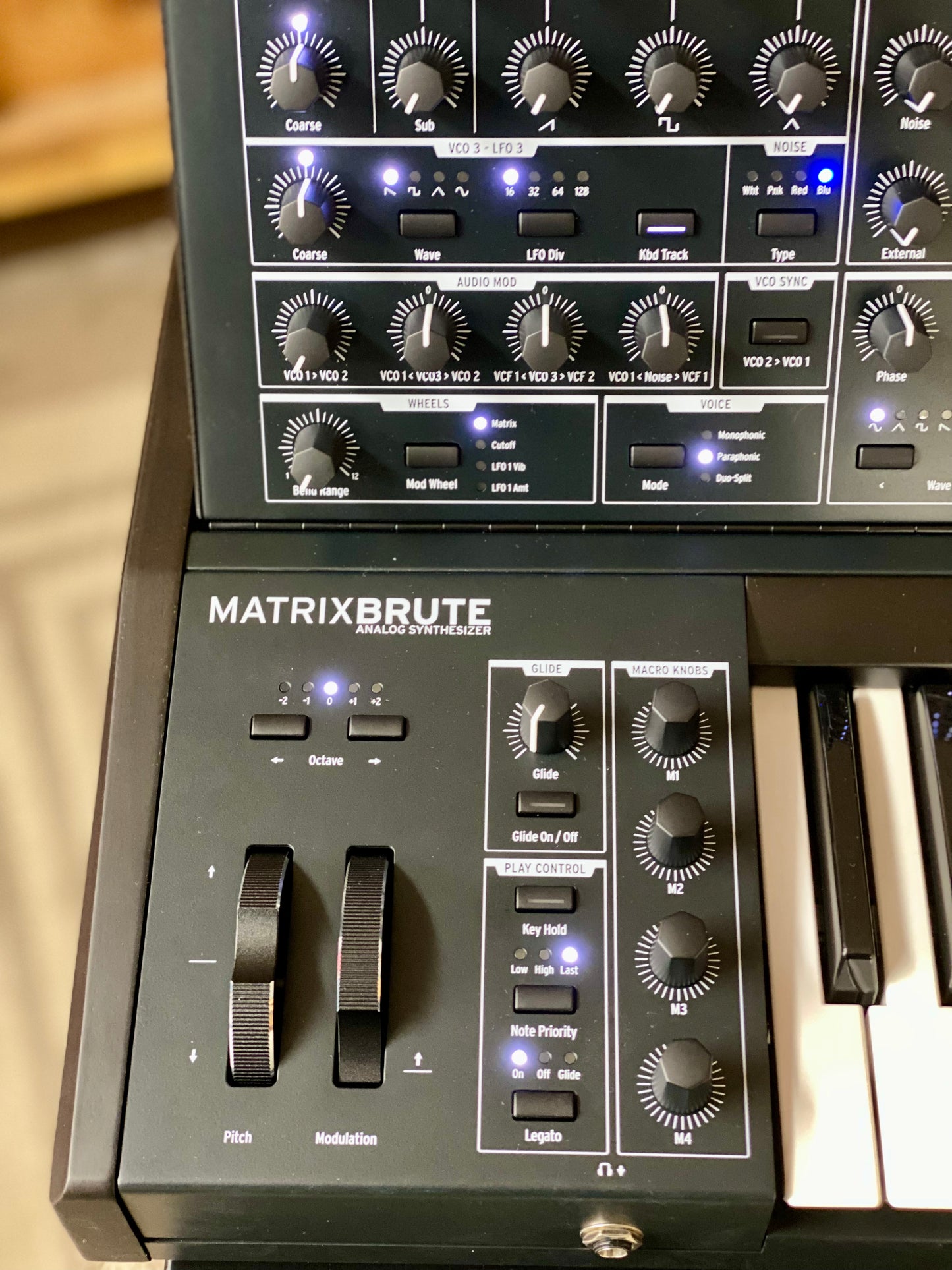 Arturia Limited Edition Matrixbrute Noir 49-Key Black Edition Analog Synthesizer