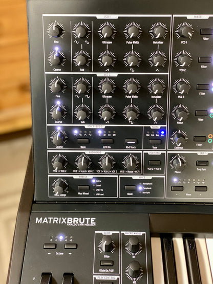 Arturia Limited Edition Matrixbrute Noir 49-Key Black Edition Analog Synthesizer