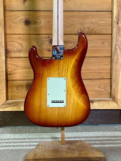 Fender 2009 American Deluxe Ash Stratocaster in Tobacco Sunburst With Hardshell Case USED