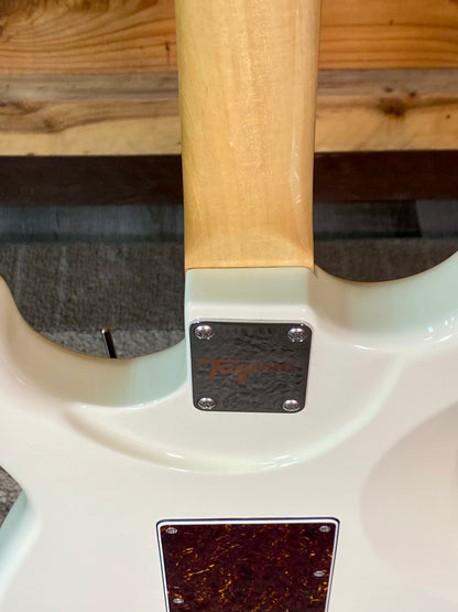 Tagima T-805 Electric Guitar in Olympic White USED