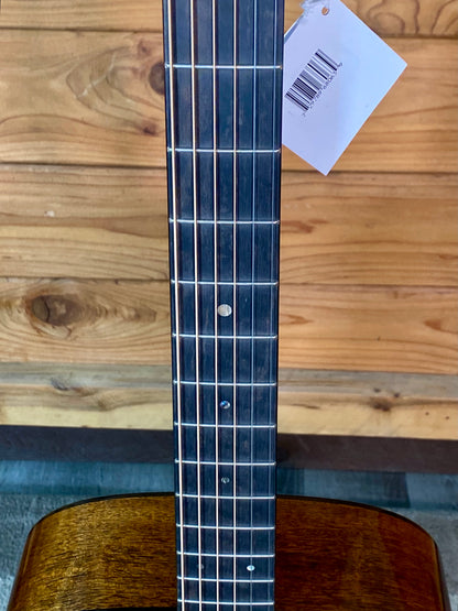 Martin Standard Series D-18 Dreadnought Acoustic Guitar w/Case