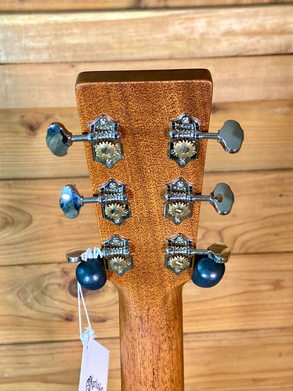 Martin Standard Series D-18 Dreadnought Acoustic Guitar w/Case