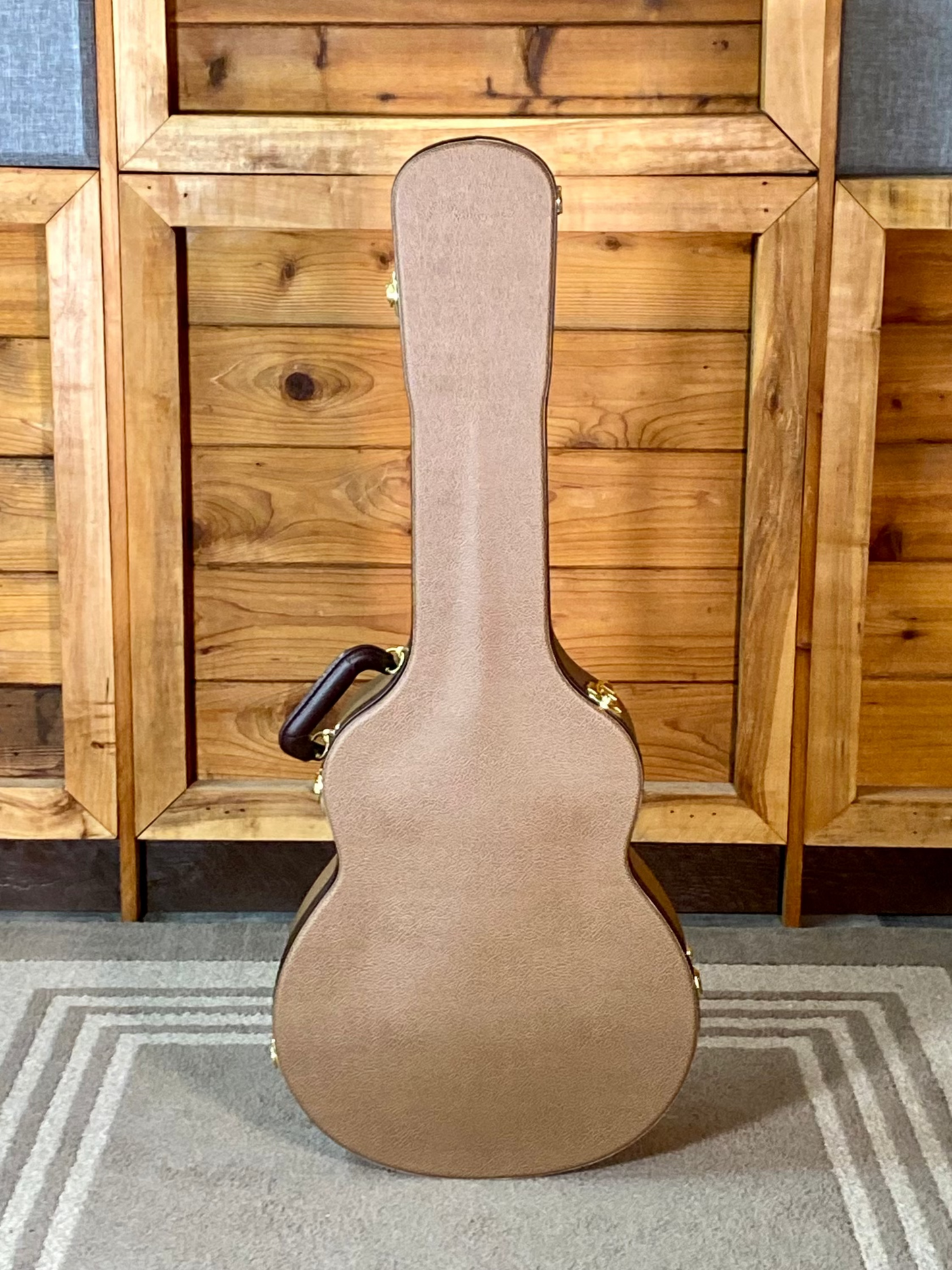 Taylor Gold Label 514e SB Super Auditorium In Sunburst with Firestripe Pickguard 