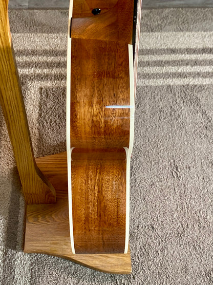 Taylor Gold Label 514e SB Super Auditorium In Sunburst with Firestripe Pickguard