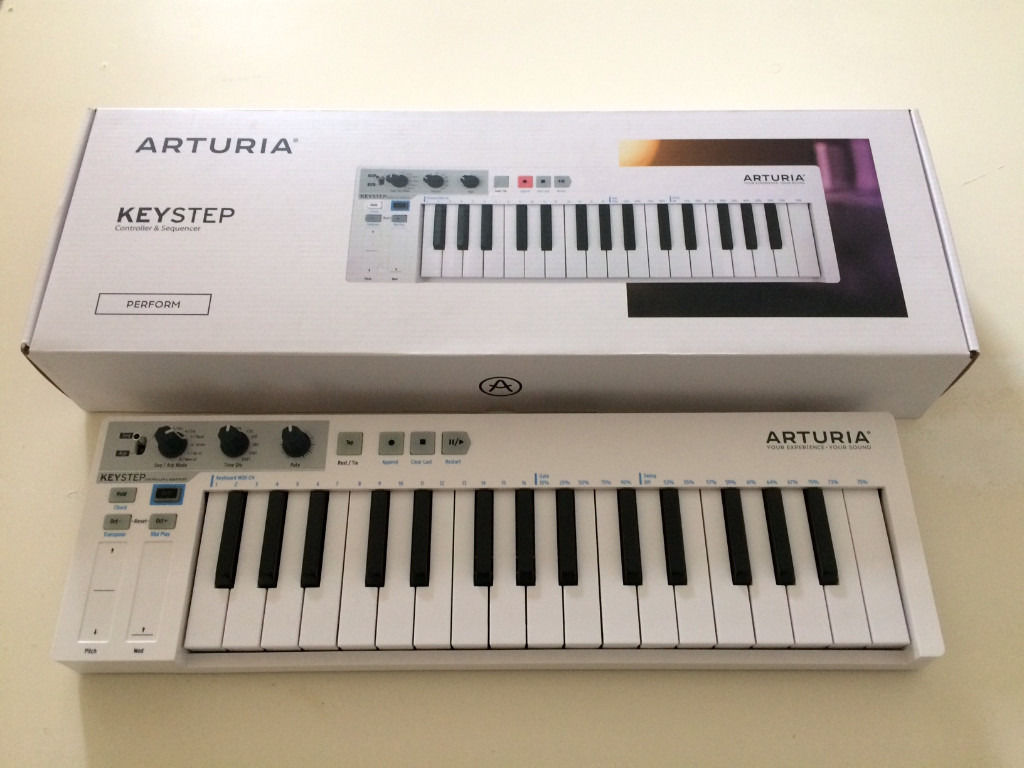 Arturia Keystep 32-Slimkey Controller & Sequencer