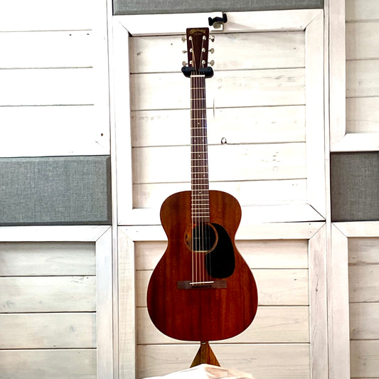 Martin 0-10E Retro Jason Isbell Electric/Acoustic Guitar with Softshell Case