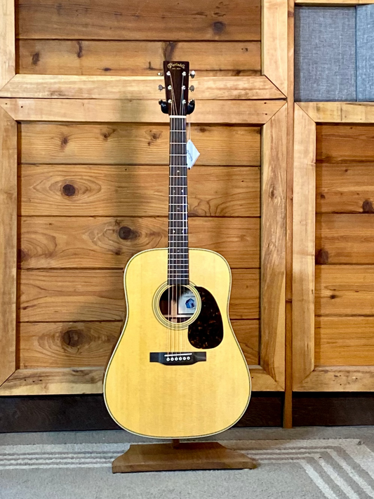 Martin D-28 Billy Strings Dreadnought Acoustic Guitar with Hardshell Case