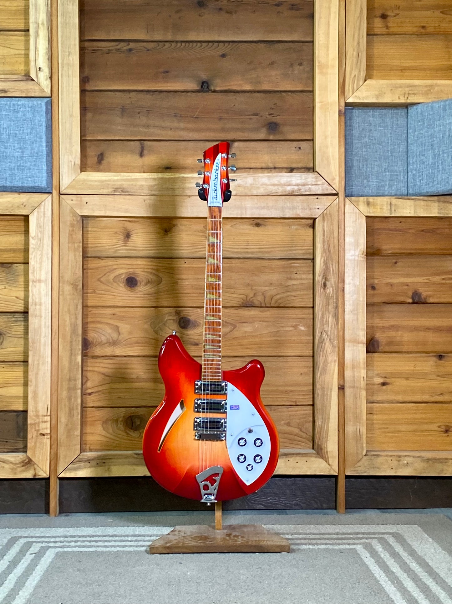 Rickenbacker 370/6 Electric Guitar in Amber Fireglo with Hardcase USED