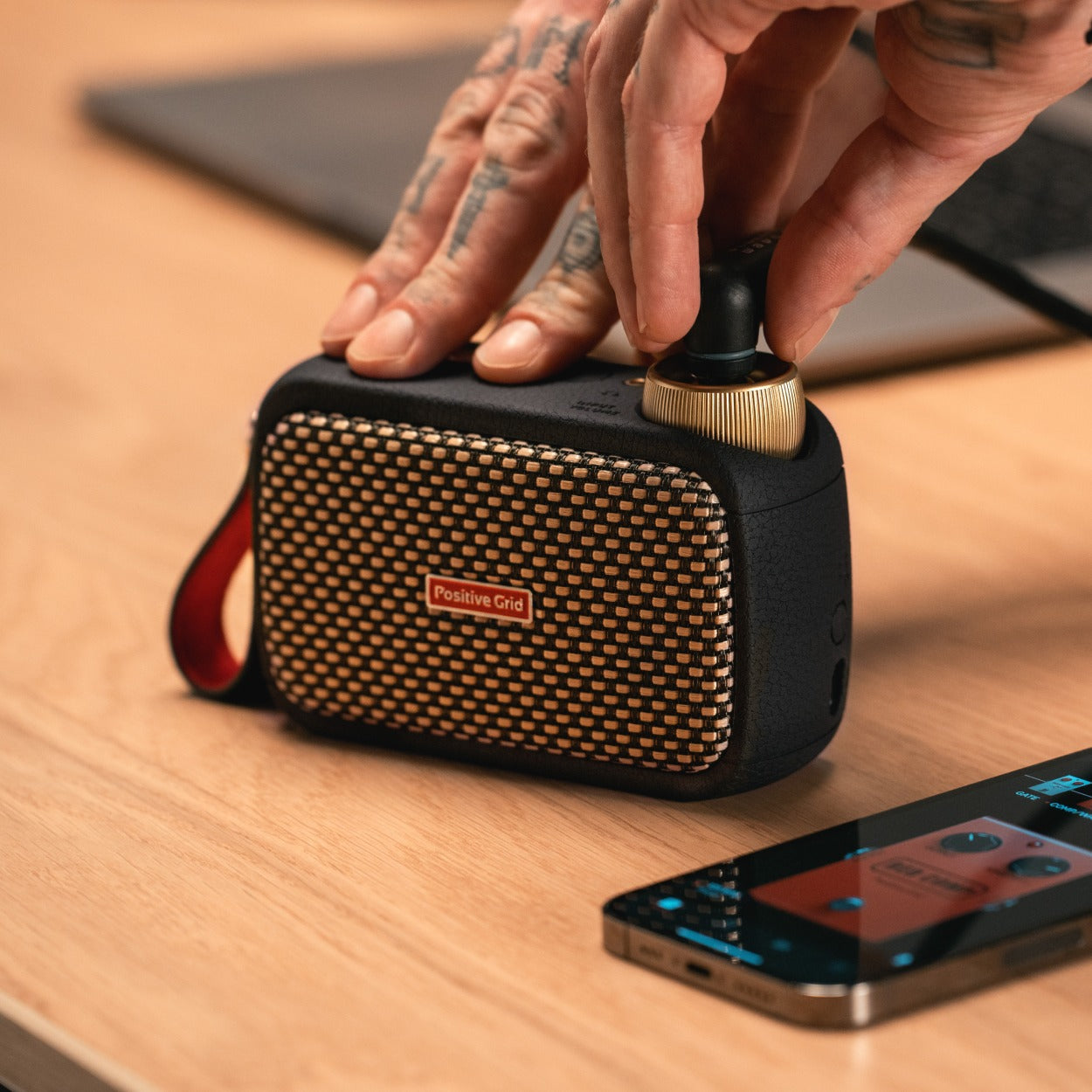 Positive Grid Spark GO Ultra-Portable Smart Guitar Amp And Bluetooth Speaker