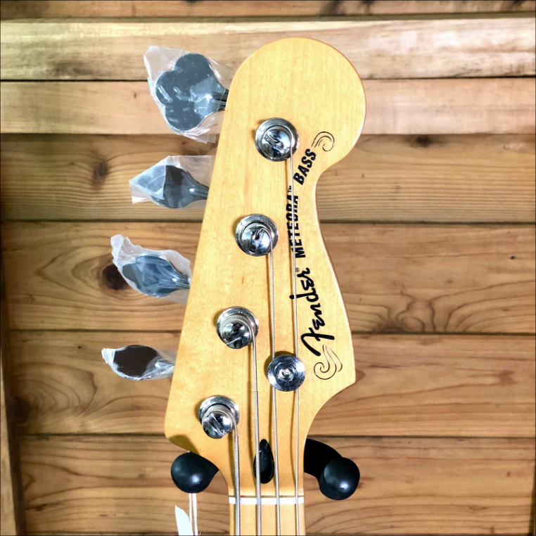 Fender Player Plus Active Meteora bass in Silverburst Hardly Used!