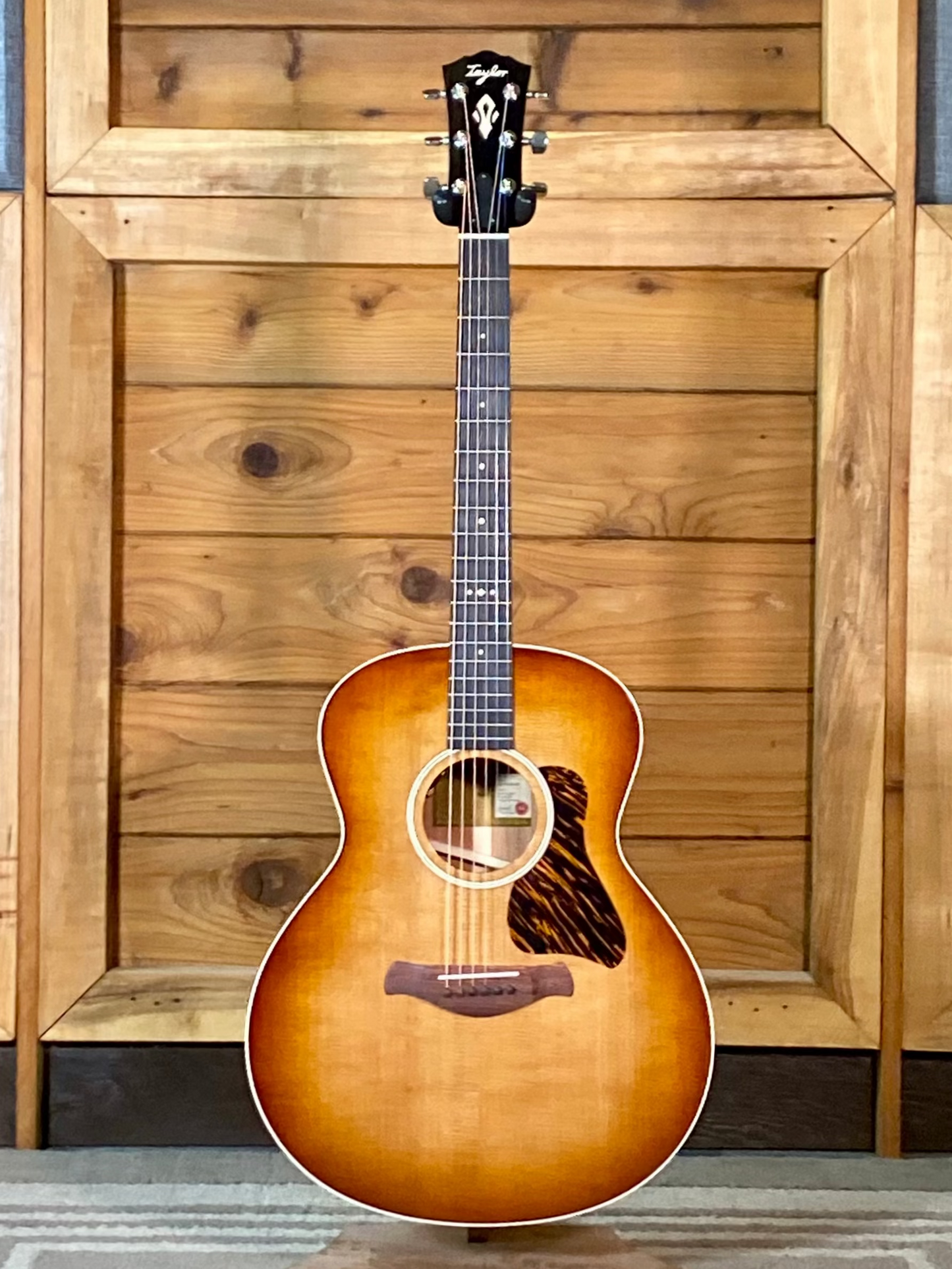 Taylor Gold Label 514e SB Super Auditorium In Sunburst with Firestripe Pickguard 