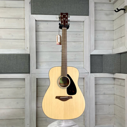 Yamaha FG800M Solid Spruce Top Acoustic Guitar w/ Matte Finish