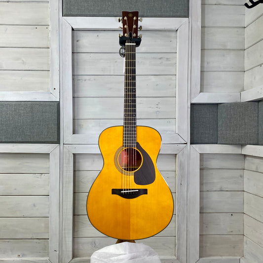 Yamaha FS5 Red Label Gloss Concert-Style Acoustic Guitar with Case - Natural