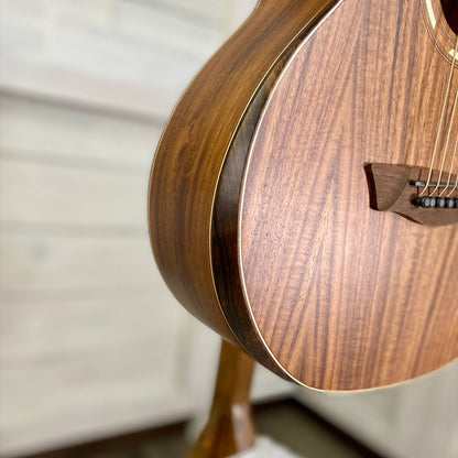 Washburn COMFORT G-MINI 55 KOA Acoustic Guitar With Gigbag