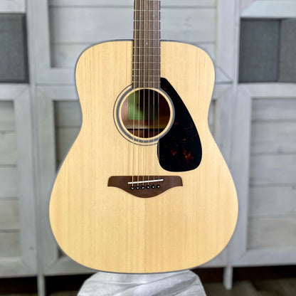 Yamaha FG800M Solid Spruce Top Acoustic Guitar w/ Matte Finish