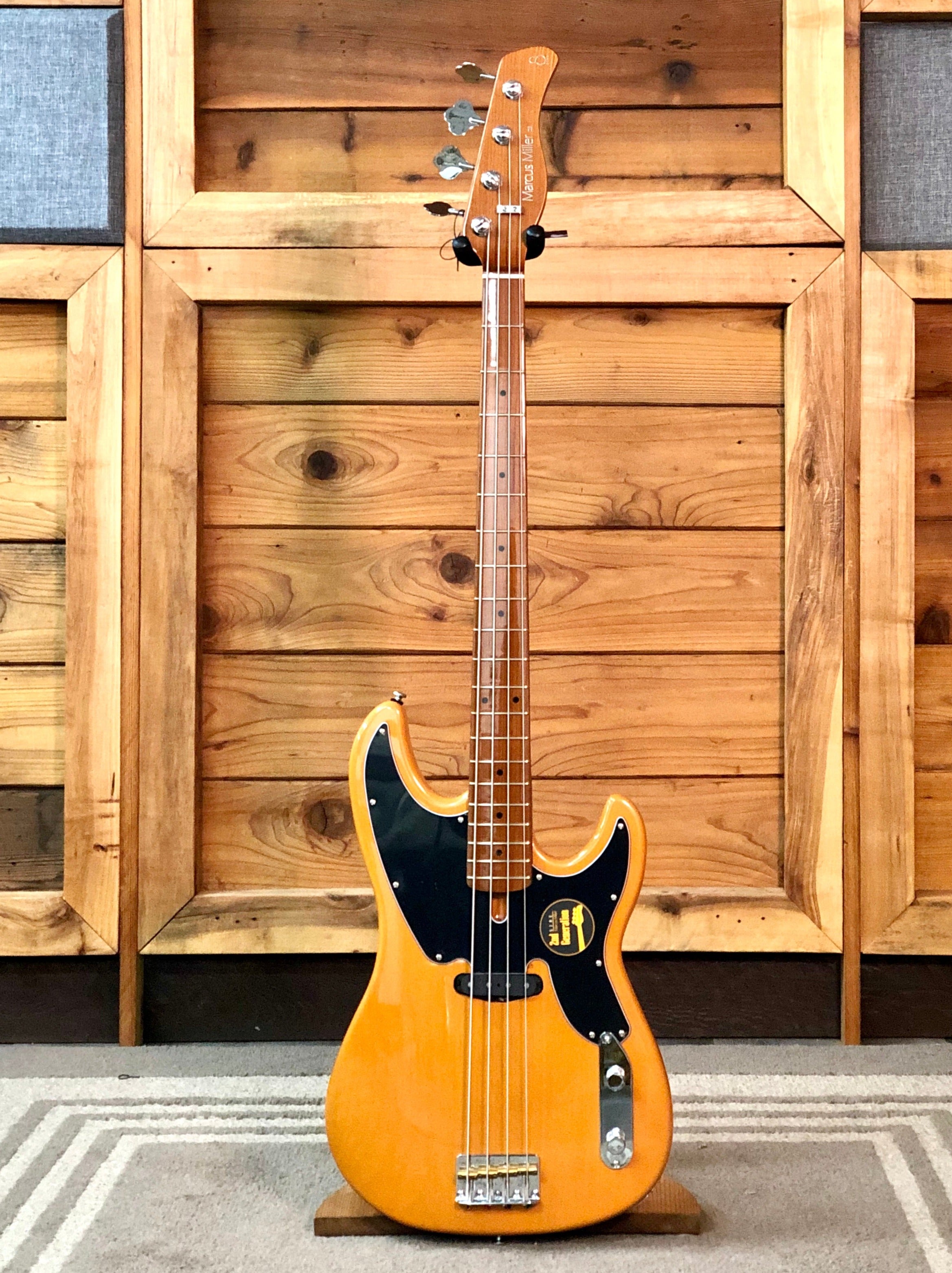 Marcus Miller D5 Electric Bass in Butterscotch Blonde