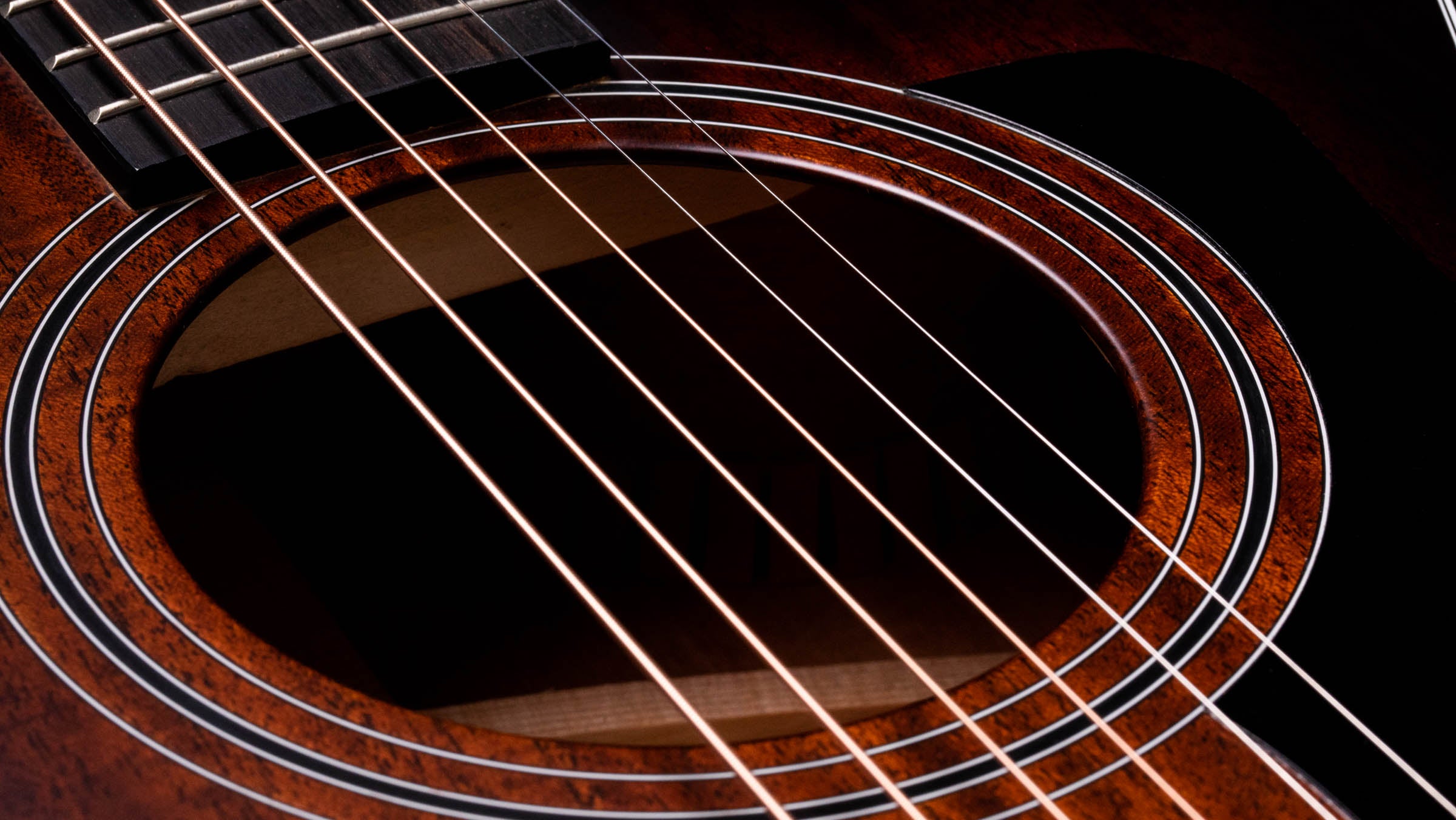 Taylor 322ce 12-Fret Electric Acoustic Guitar